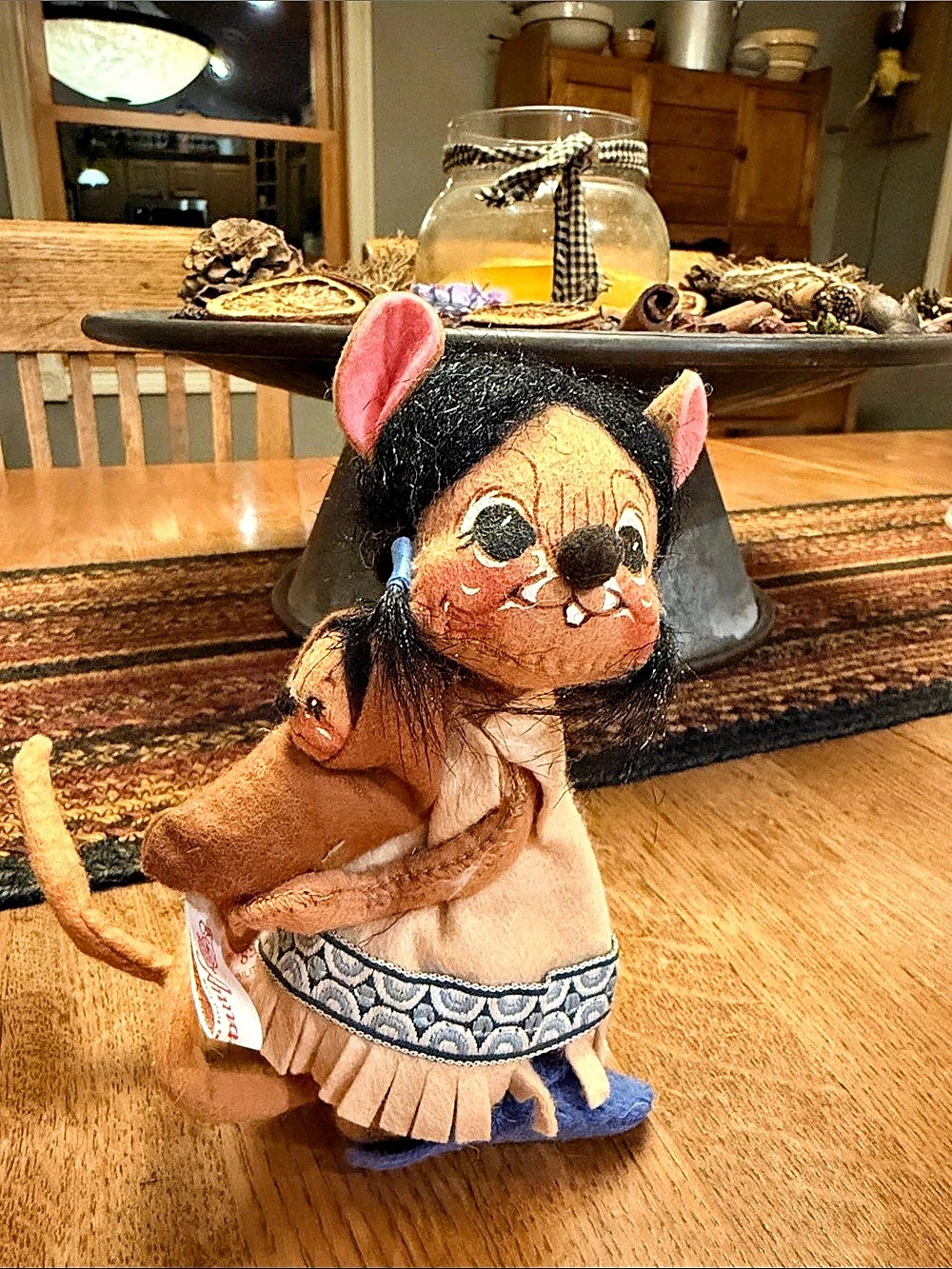 Vintage 1989 Annalee Native American Mouse with mouse papoose -so cute!